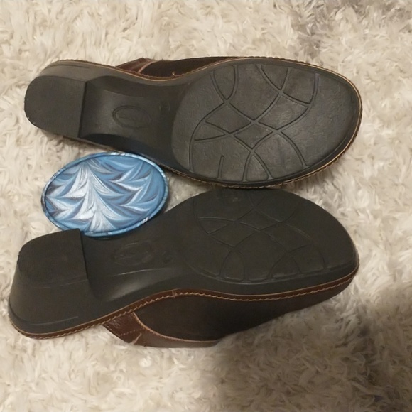 Thomas McAn woman's size 10W Carine suede w large retro flower vtg shoes - Picture 10 of 11